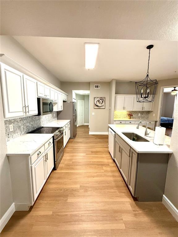 Building Photo - 5041 Sunridge Palms Dr