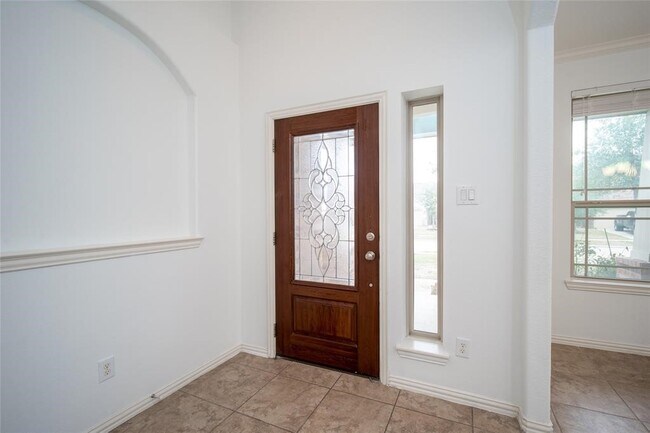 Building Photo - 6731 Trinity Trail Ln