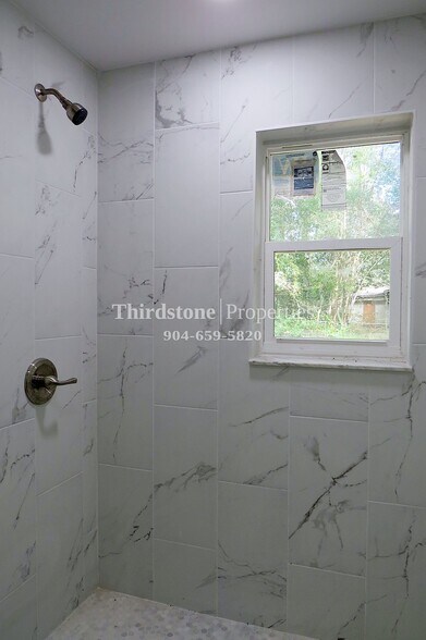 Building Photo - 9021 Castle Blvd