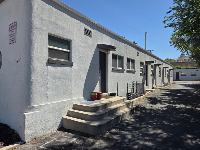 Building Photo - 338 N 300 W