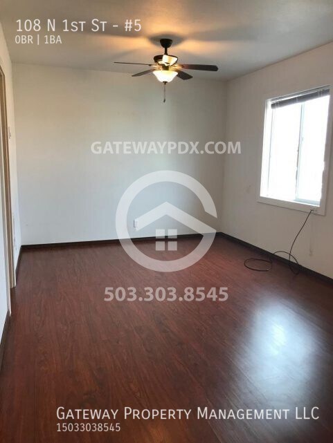 Building Photo - 108 N 1st St