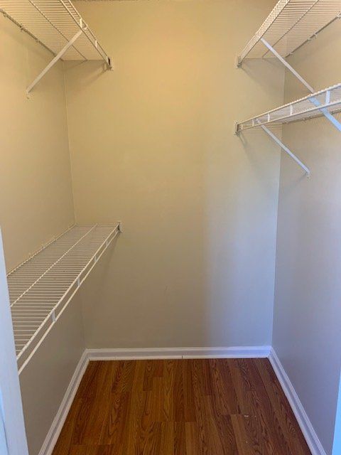 Building Photo - 3935 Sterling Pointe Dr