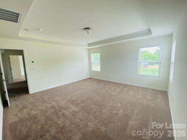 Building Photo - 2897 Yeager Dr NW