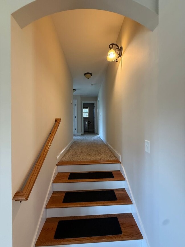 Building Photo - Elegant 3-Bedroom Home in Gated Seven Lakes with Community Pool