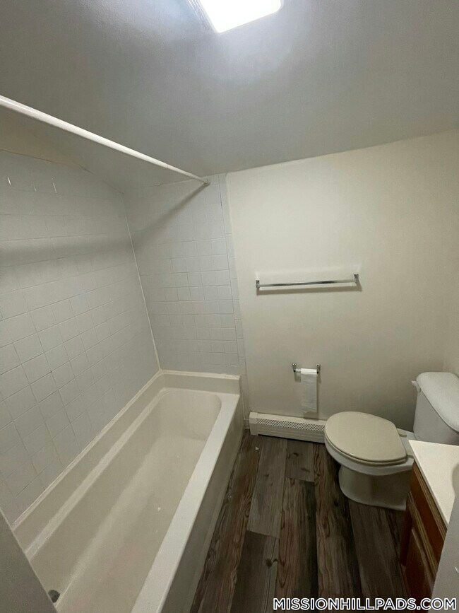 Building Photo - 40 Winthrop St