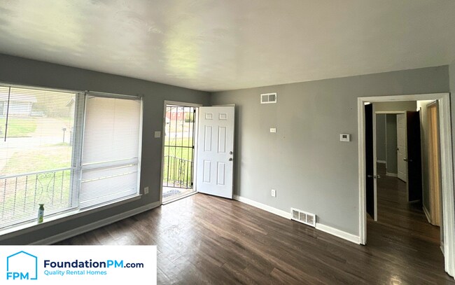 Building Photo - 3541 Pueblo Ave