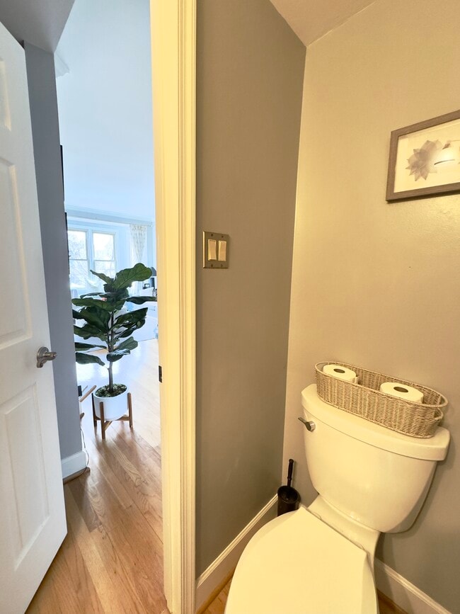 Building Photo - 3832 Charles Ave