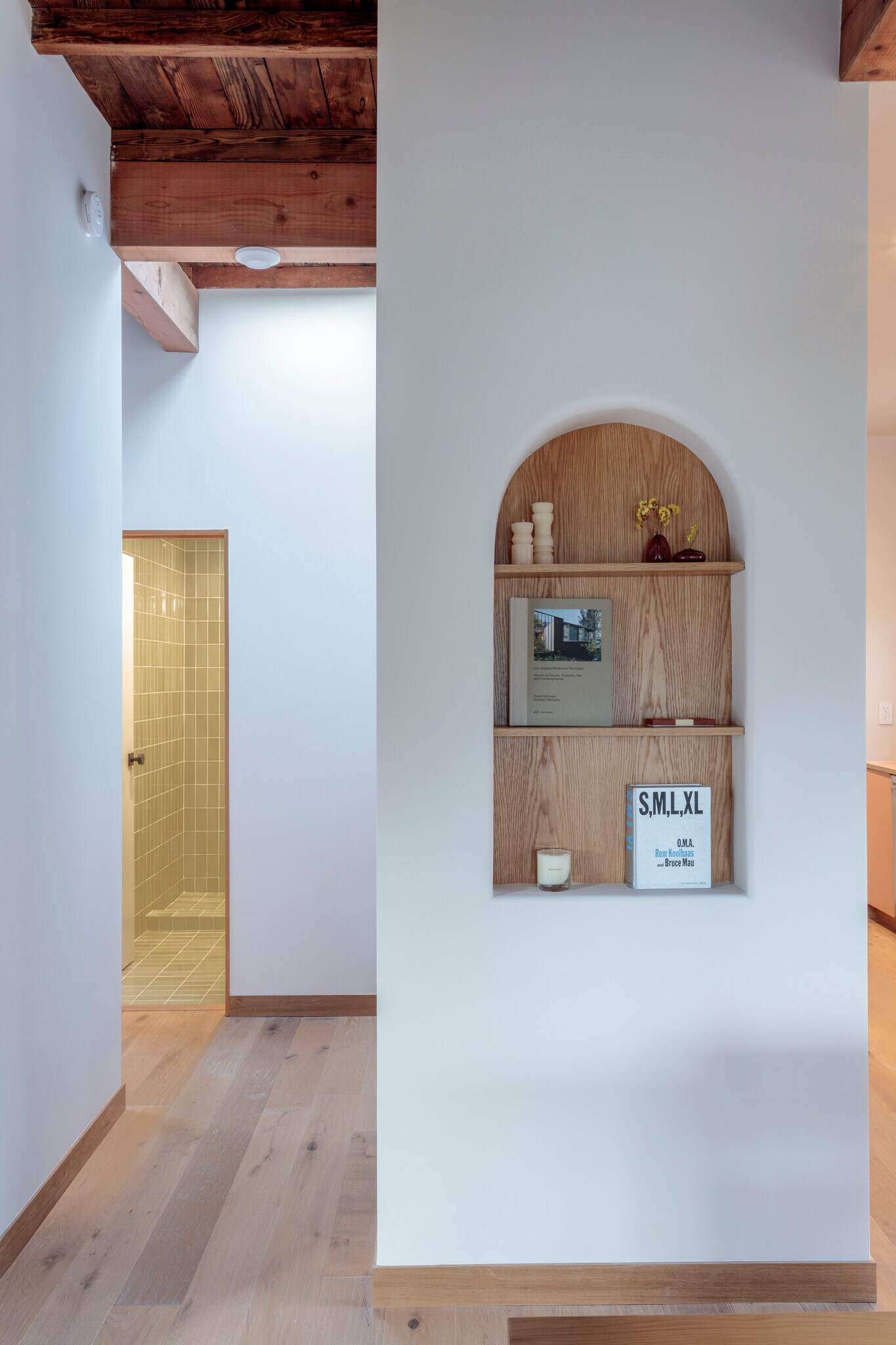 Building Photo - 3361 Hamilton Way