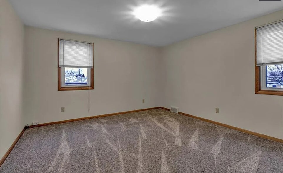 BR1 - 33 Rosemead Ln