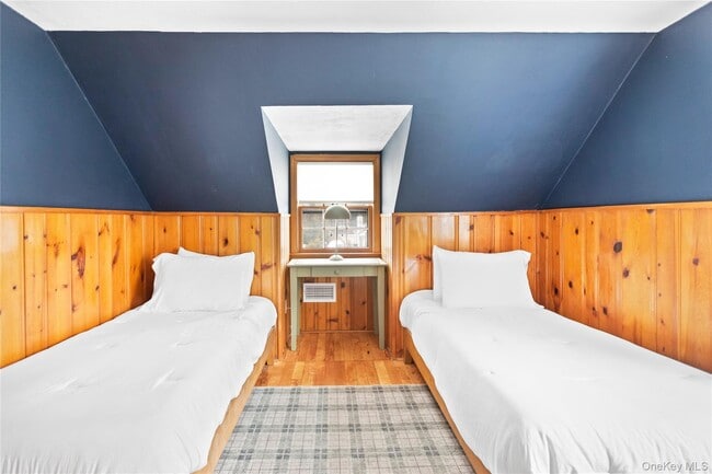 Building Photo - 11 Bieselin Rd