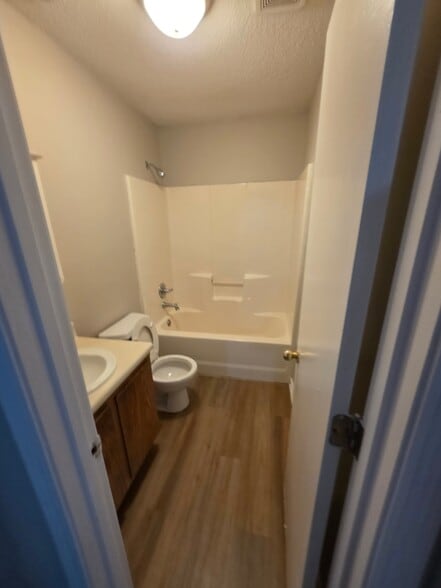 Building Photo - 1209 Harmony St