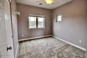 Building Photo - 451 S Rockcreek Dr