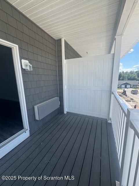 Building Photo - 402 Circle Dr