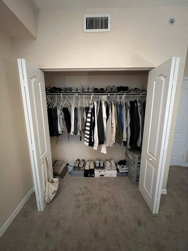 Building Photo - 6630 SW 57th Ave