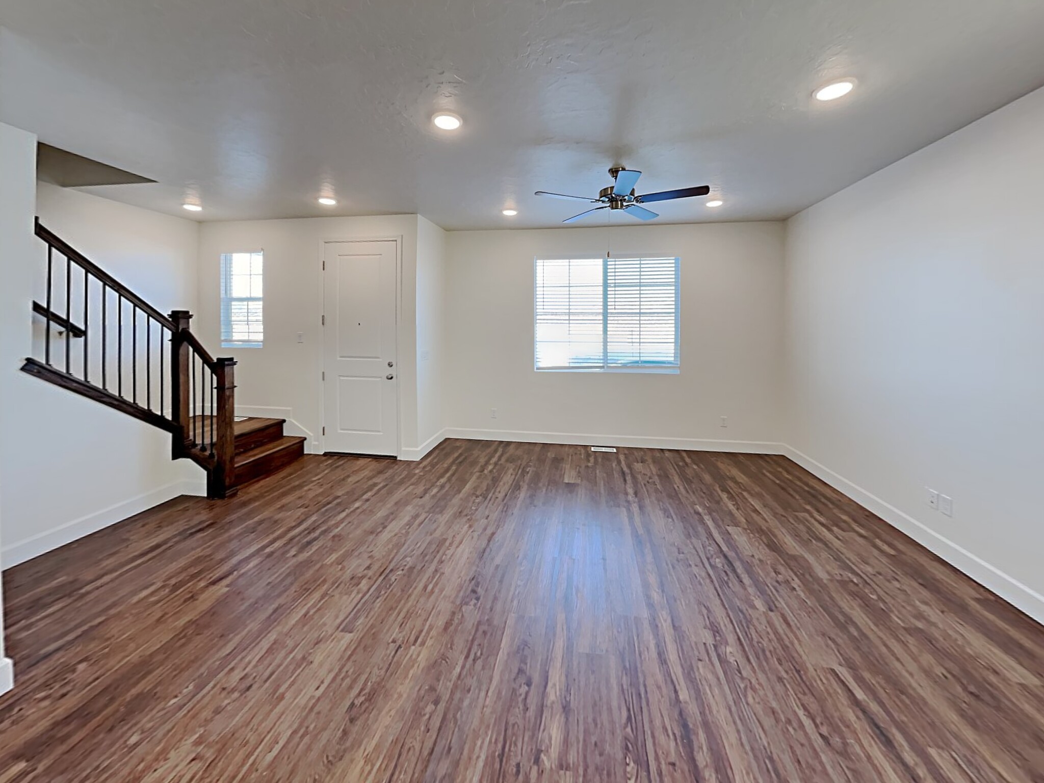 Building Photo - 6584 Old Forest Dr