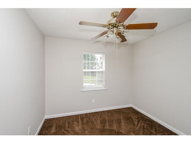 Building Photo - 3568 Crawfordville Dr