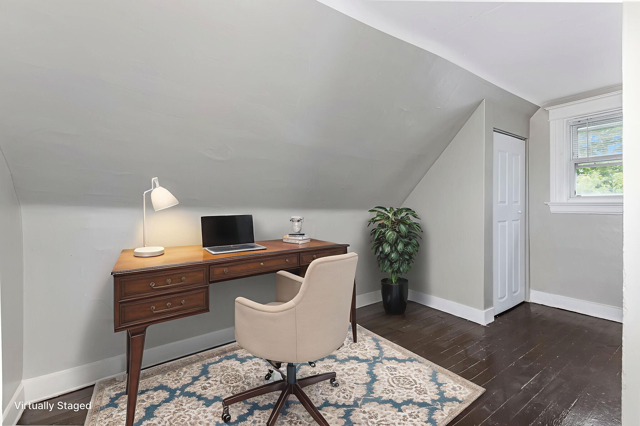 Building Photo - 2018 Burnet Ave