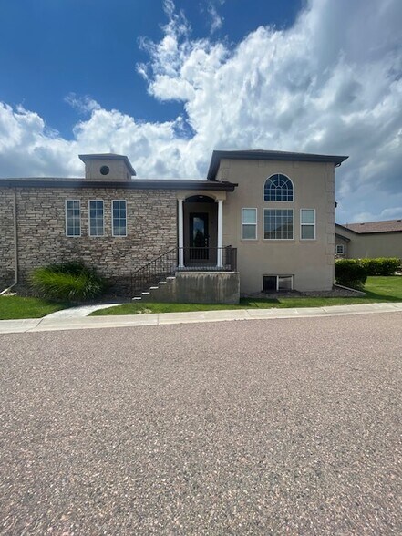 Primary Photo - 11903 Mobile St