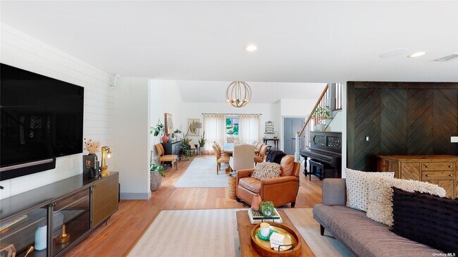 Building Photo - 52 Annandale Rd