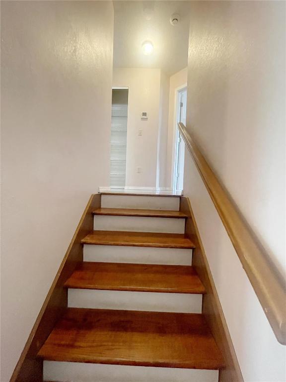 Building Photo - 1146 Illini Dr