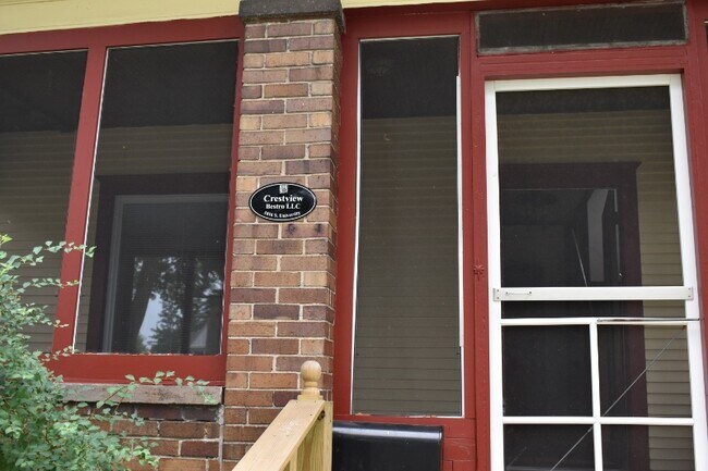 Building Photo - 1016 S University Ave