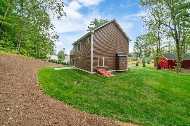 Building Photo - 164 Fox Den Rd