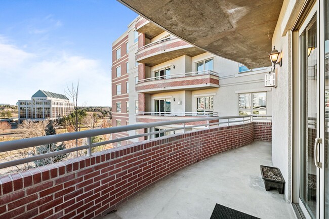 Building Photo - 4875 S Monaco St