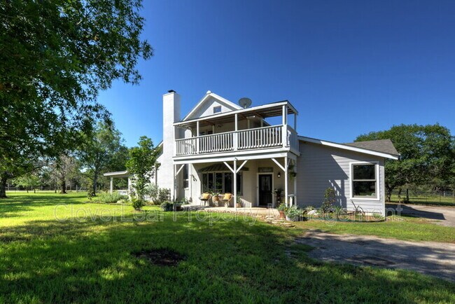 Building Photo - 28035 Delafield Dr