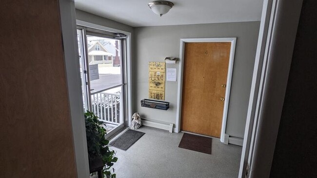 Building Photo - 3618 Robb Ave