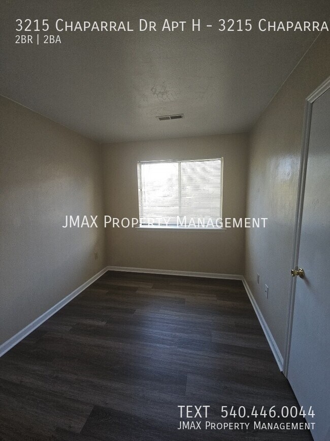 Building Photo - 3215 Chaparral Dr