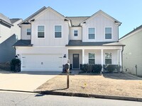 Building Photo - Immaculate Home