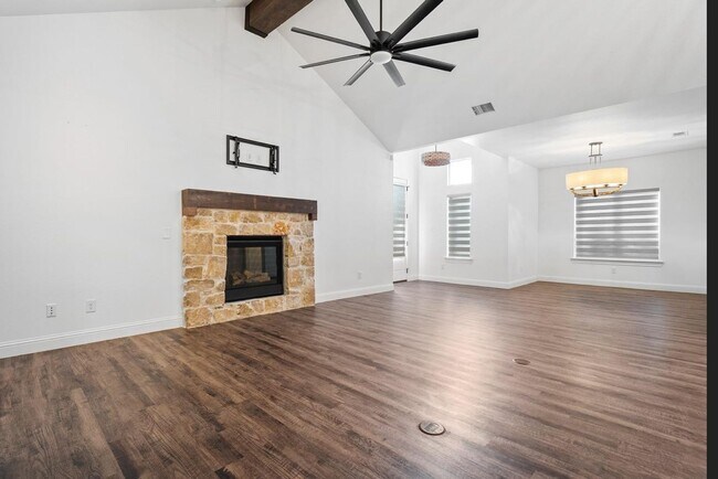 Building Photo - Pre Leasing Now for a Great 3/2/2 in Cooper ISD