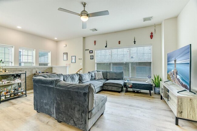 Building Photo - 2913 Saville Loop