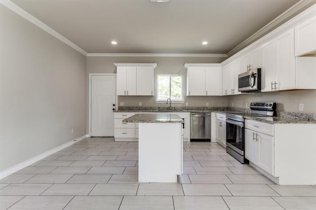 Building Photo - 2917 Victorian Forest Dr