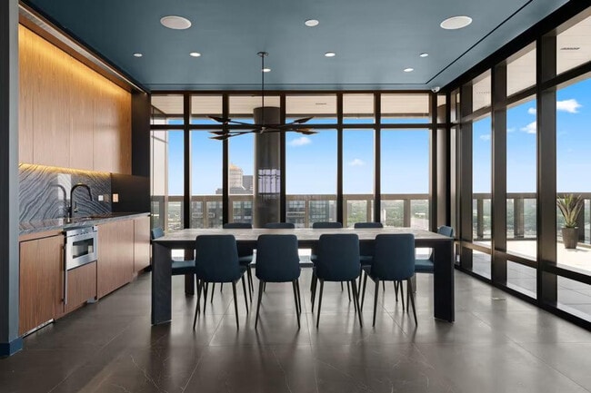 Building Photo - 2266 Cropsey Ave