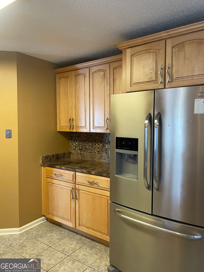 Building Photo - 108 Acorn Ct