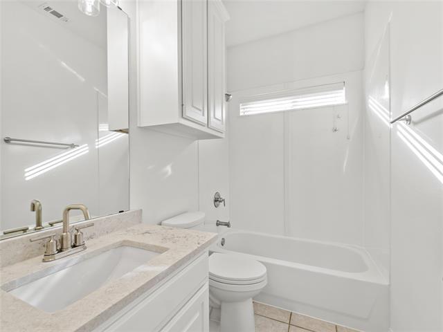 Building Photo - 1732 Auburn Dr