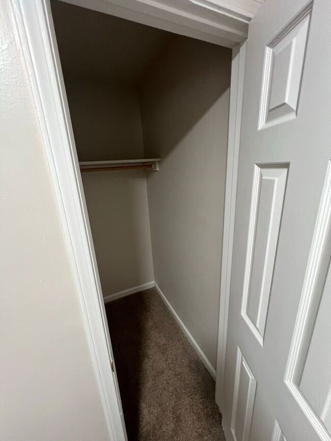 Building Photo - Lawrenceville 2 bedroom Townhome now ready!