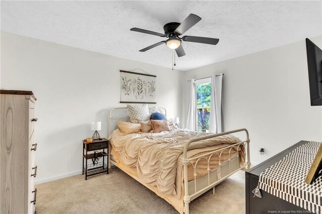 Building Photo - 5008 Shimmer Dr