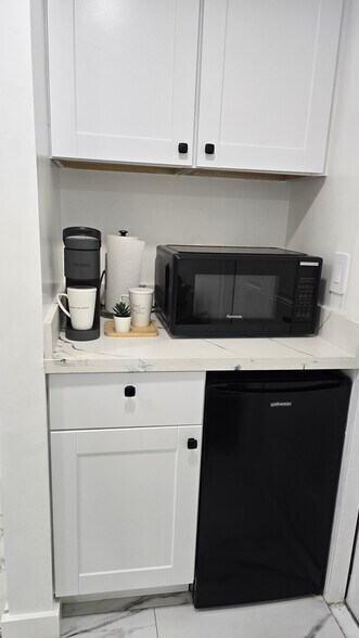 Building Photo - 19353 SW 103rd Ct