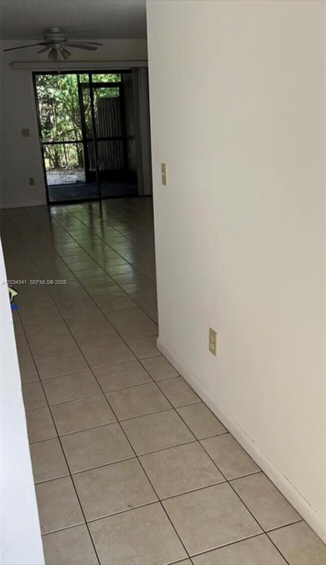 Building Photo - 13785 Bottlebrush Ct
