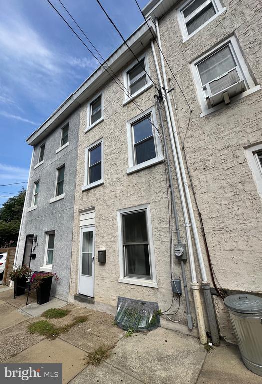 Building Photo - 3441 W Westmoreland St