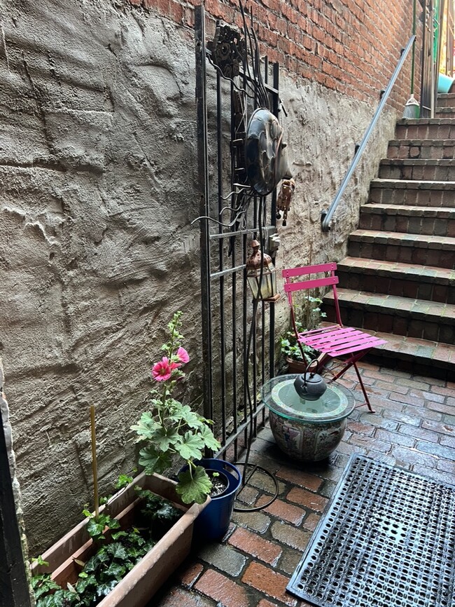 Private outdoor space - 1124 5th St NW