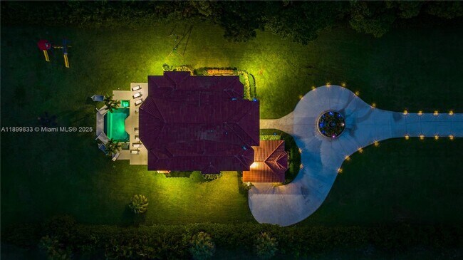 Building Photo - 6152 SW Banks St