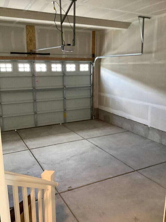 Building Photo - MAKE YOUR FIRST RENT PAYMENT UNTIL 2026-New Construction Townhome Located in Prime Saratoga Sprin...