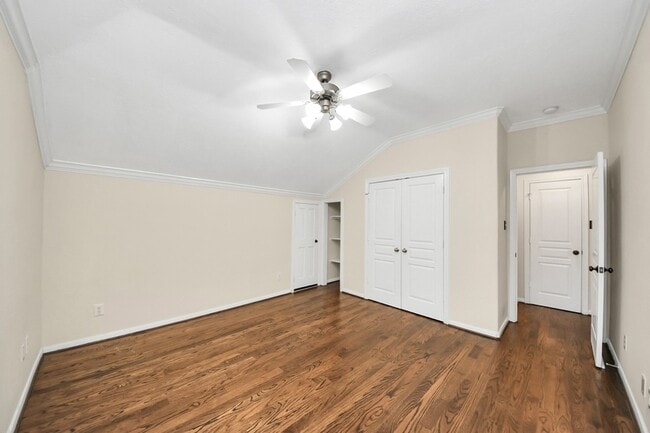 Building Photo - 2218 Longspur Ln