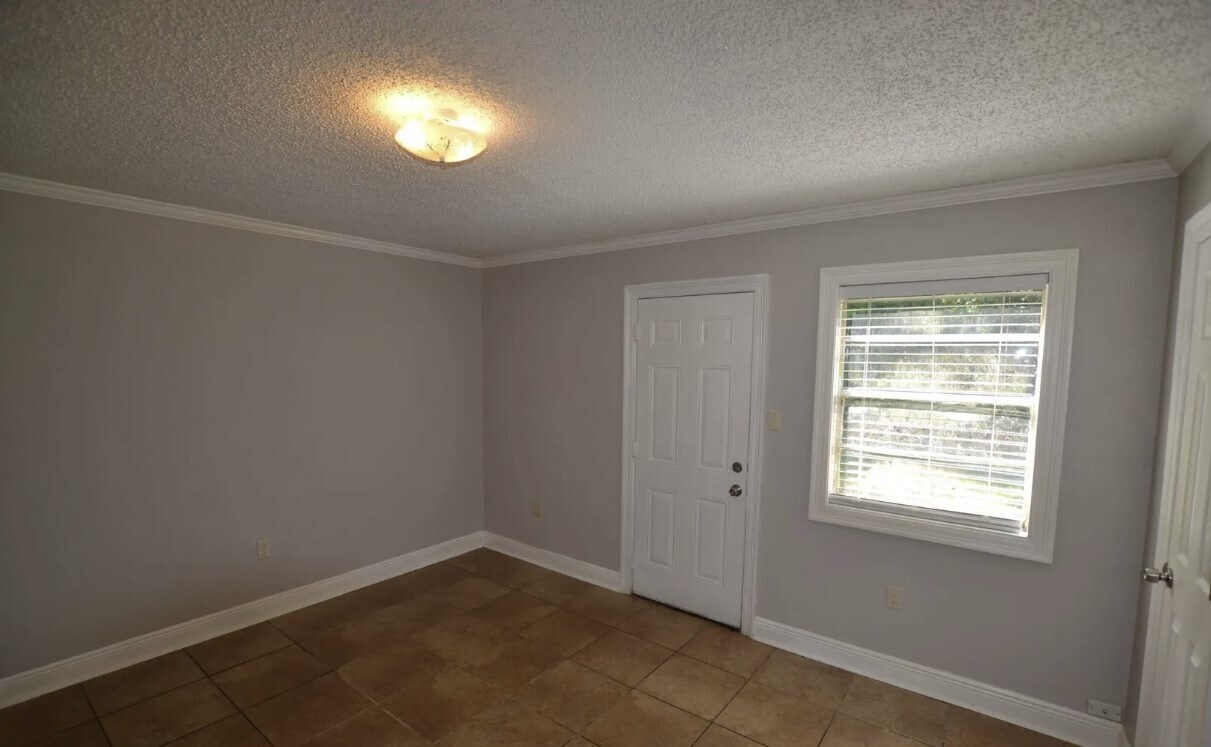 Master bedroom - 1017 Seville Ave