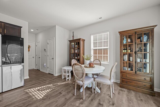 Building Photo - 1012 Kellie Ct