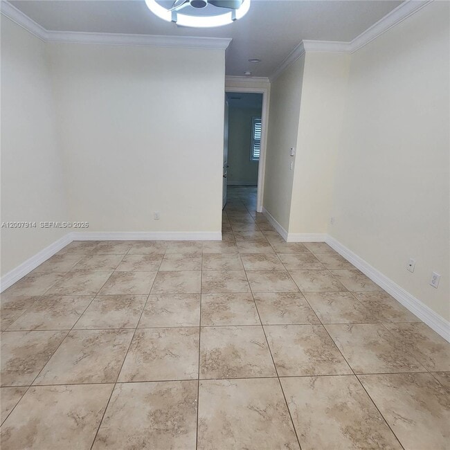 Building Photo - 843 S Ocean Blvd