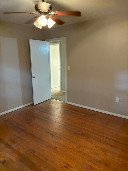 Building Photo - 508 Plain Hill Rd